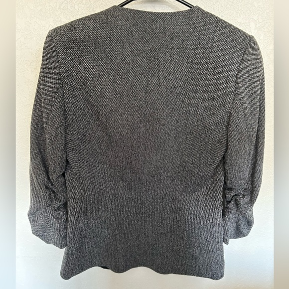 Stylish Tweed Blazer - Picture 2 of 3